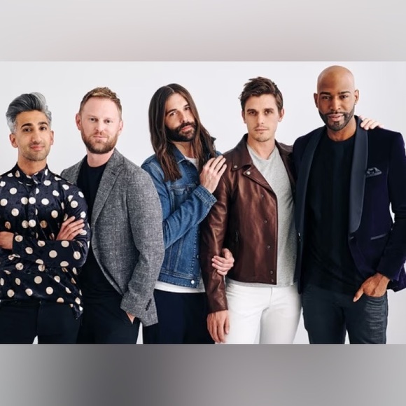 🏳️‍🌈 NWT! QE Unisex Choose Kindness TShirt - Picture 8 of 9